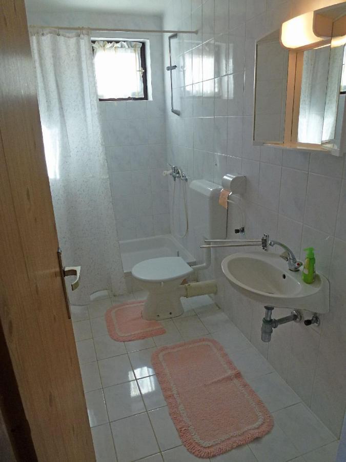 Apartment Milica Njivice Exterior foto